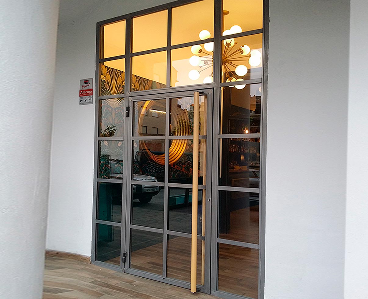Primer proyecto puertas automáticas